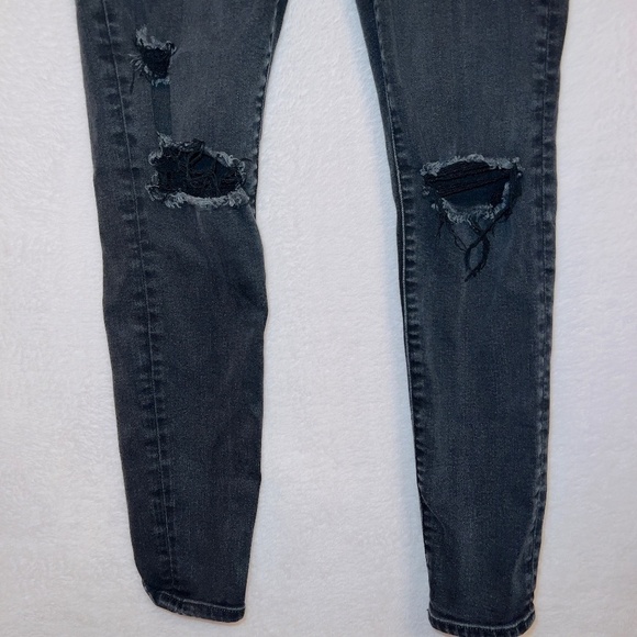 American Eagle AE Black Wash Next Level Stretch Distressed Super Hi Rise Jegging - Picture 4 of 7
